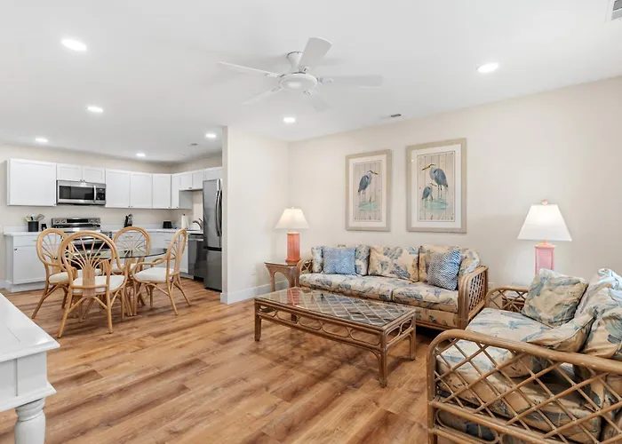 Holiday home Charming Bayside W Deck 74th Street Ocean