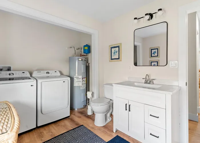 Charming Bayside W Deck 74th Street Ocean *